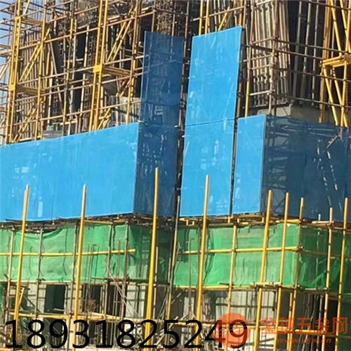 成都建筑冲孔网片 圆孔提升安全网与脚手架防坠网的全方位应用